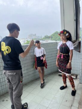 •提升音樂素養: 參與比賽需要學習和掌握一定的歌唱技巧和音樂知識,有助於提升學生的音樂素養。