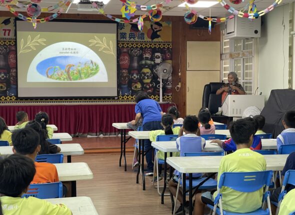 A8A458E0-3452-4EF5-8002-8A722313C85D