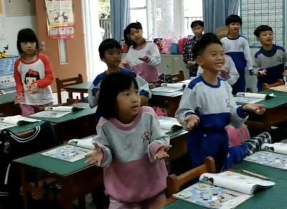 唱唱跳跳真開心1